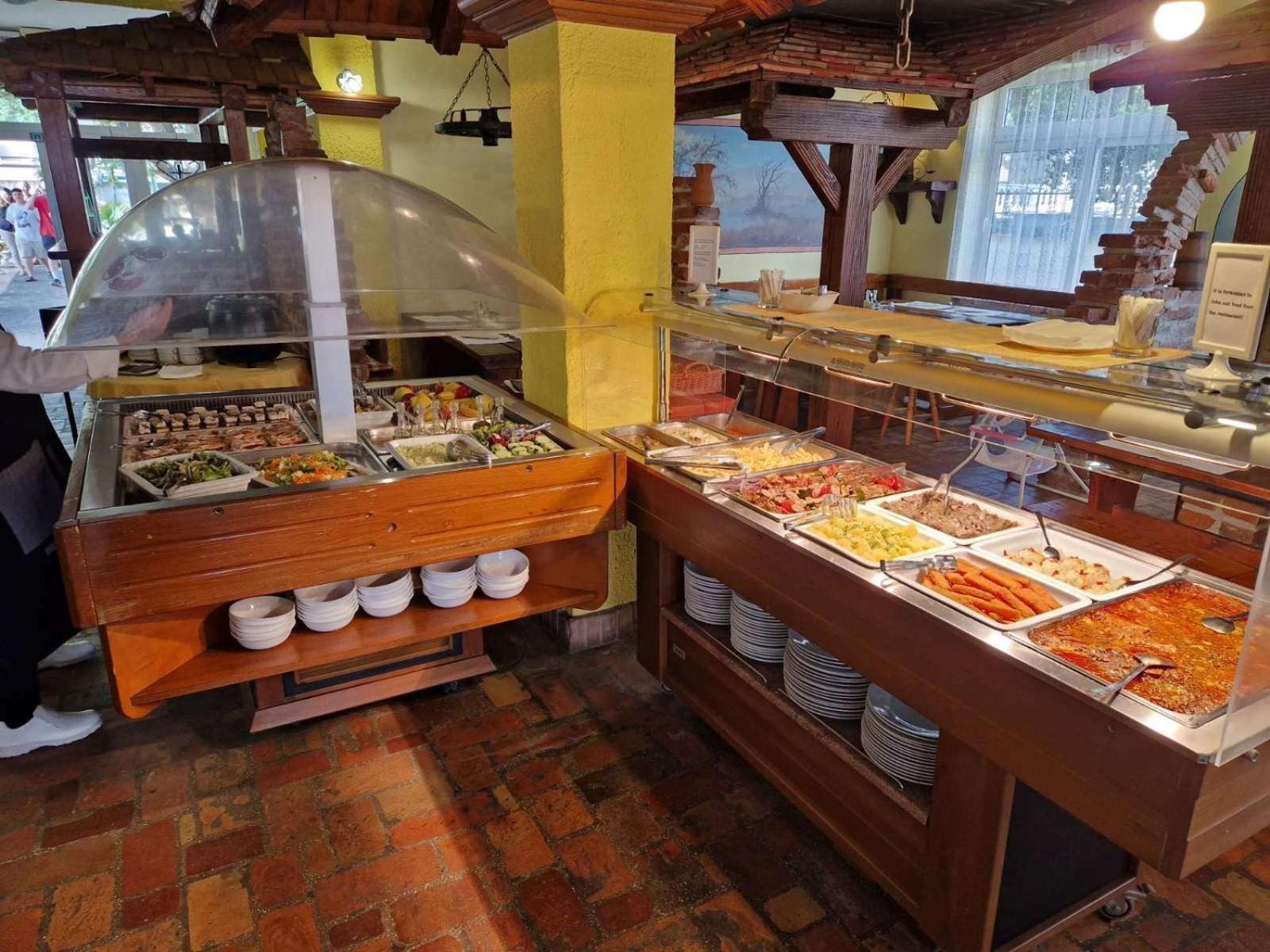 Biergarten ميدولين المظهر الخارجي الصورة